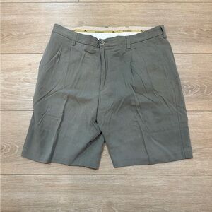 Tommy Bahama Men's Gray Flat Front Shorts